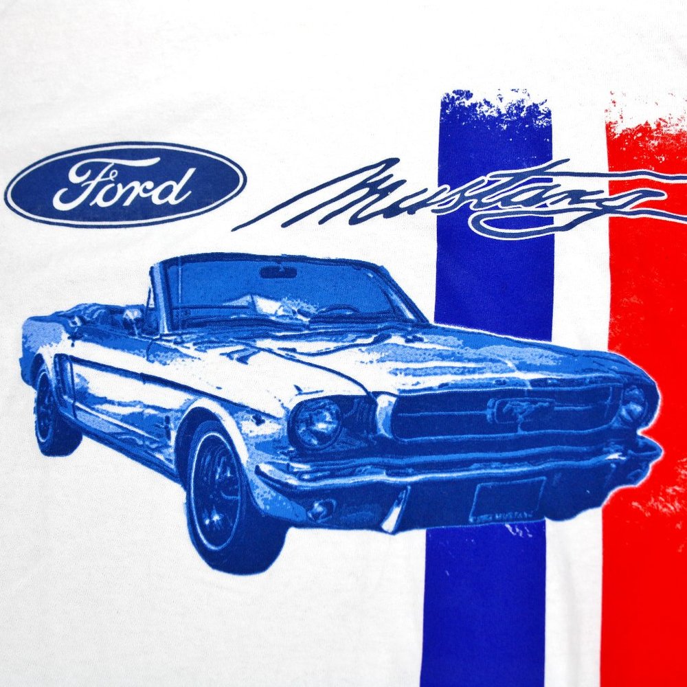 Ford Mustang Convertible T-Shirt Mens Size 2XL White Ford Motor Company Tee EUC